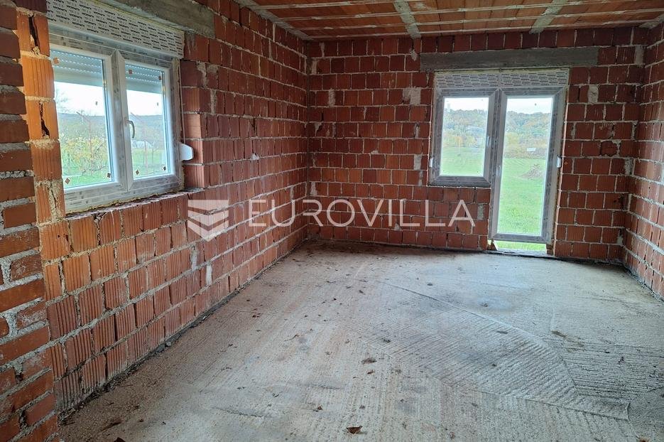 Haus Zu verkaufen - Karlovačka Karlovac - Okolica - foto 1/6