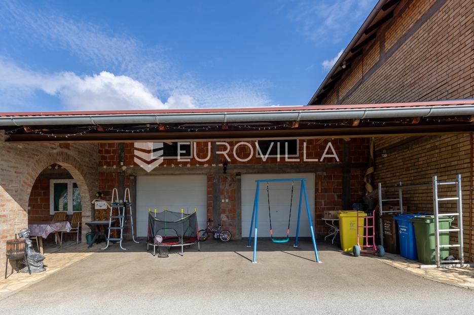 Haus Zu verkaufen - Brodsko-posavska Slavonski Brod