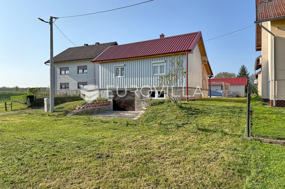 Casa In vendita - Zagrebačka Križ - foto 1/9
