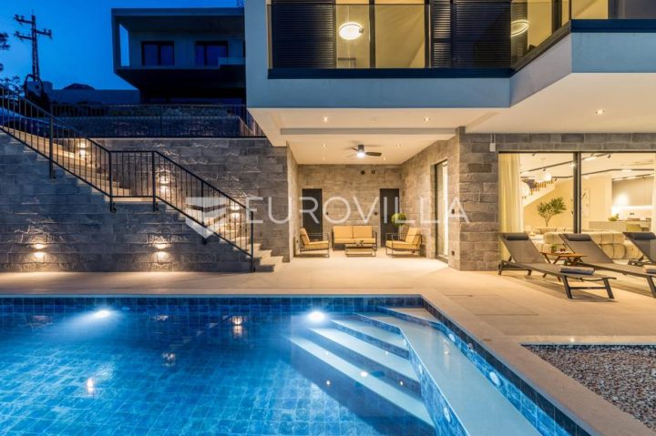 Maison à vendre 234 m² – Dugi Rat