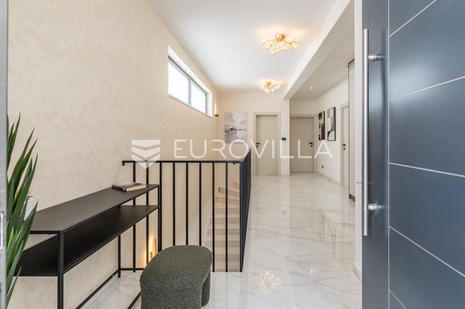 Maison À vendre - Splitsko-dalmatinska Dugi Rat