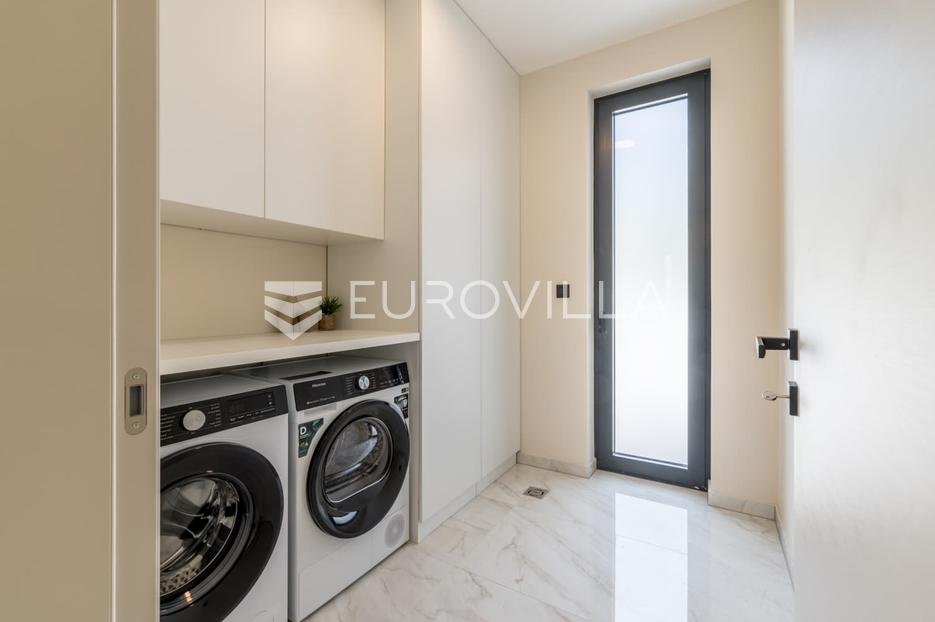 Maison À vendre - Splitsko-dalmatinska Dugi Rat