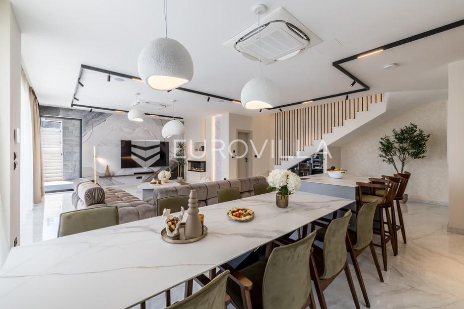 Maison À vendre - Splitsko-dalmatinska Dugi Rat