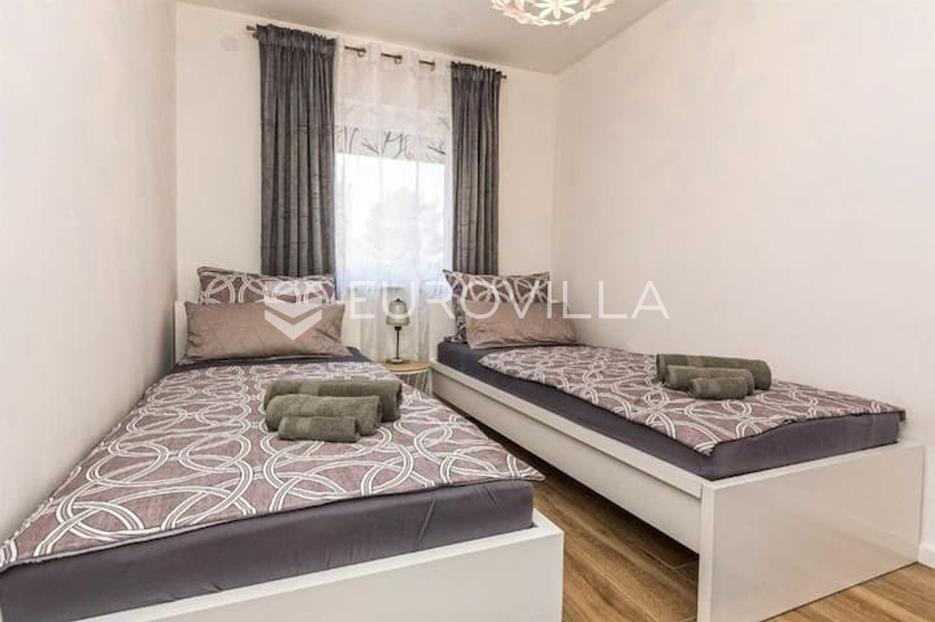 Dom Na sprzedaż -  Vir
