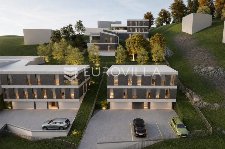 Zemljište na prodaju 3118 m² – Oporovec