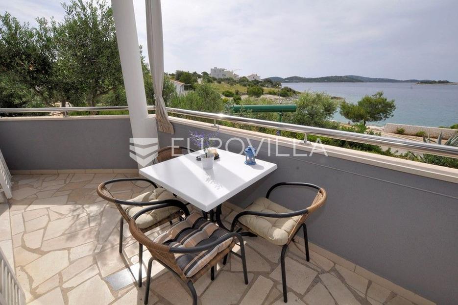 Flat For sale - Šibensko-kninska Rogoznica