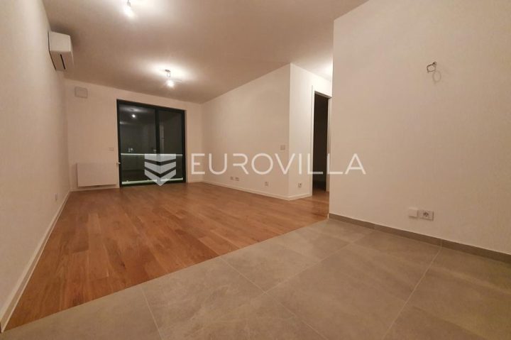 Flat for sale 55 m² – Peščenica