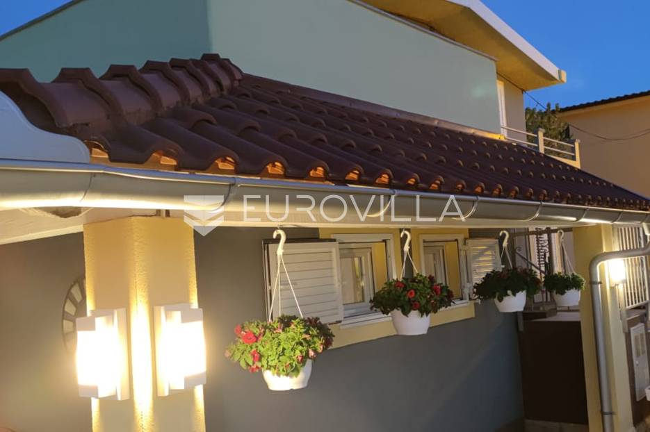House For sale -  Nin