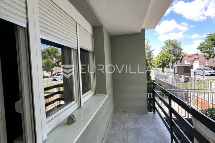 House for sale 338 m² – Centar