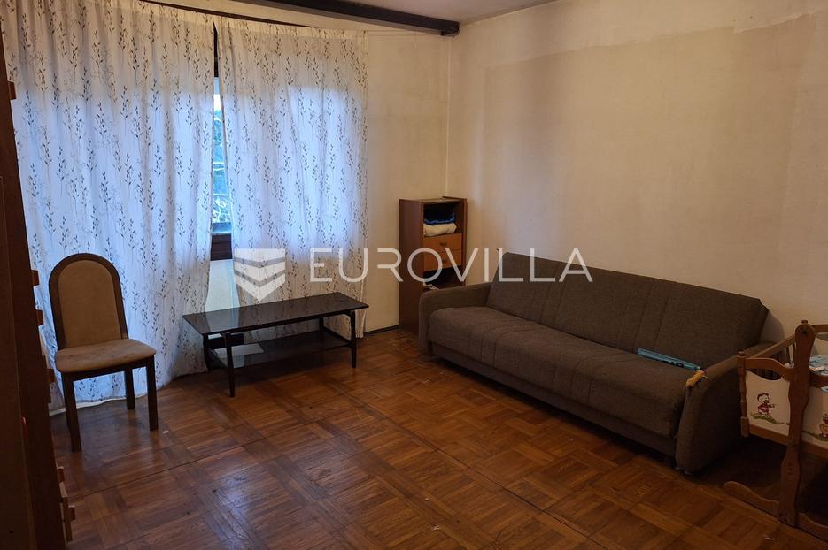 Kuća Na prodaju -  Duga Resa