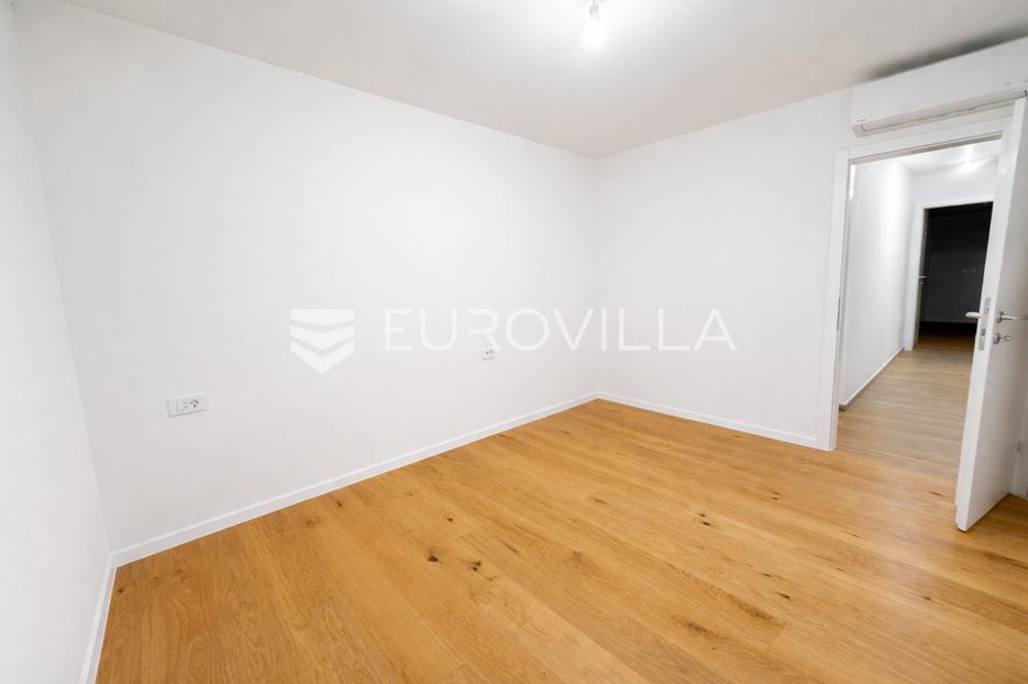 Mieszkanie Na sprzedaż - Zadarska Povljana