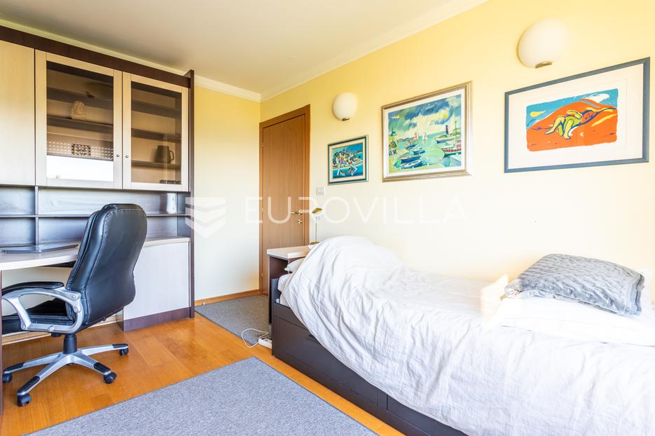 Flat For sale -  Podstrana