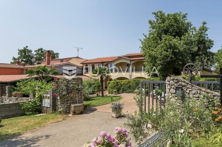 Dom na predaj 670 m² – Novigrad