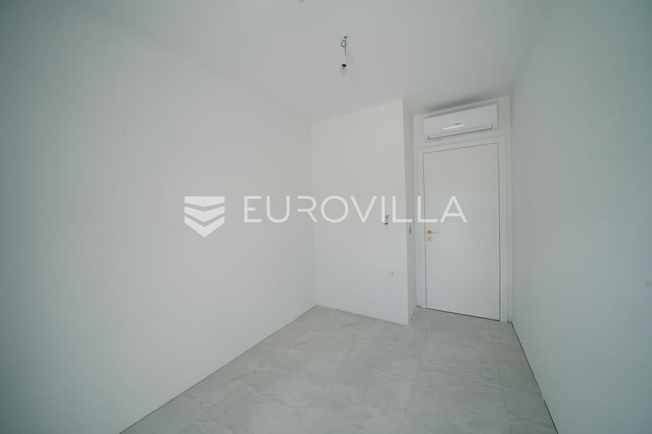 Flat For sale -  Zadar - Okolica