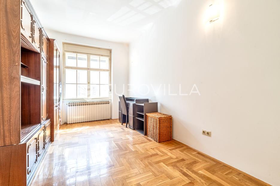 Appartamento In vendita -  Donji Grad