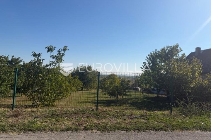 Land for sale 1972 m² – Mandićevac