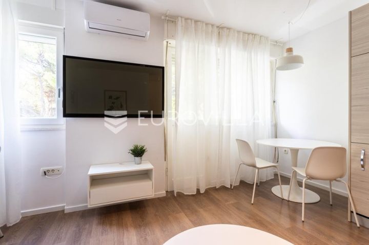 Apartment Zu vermieten - Splitsko-dalmatinska Split - foto 2/6