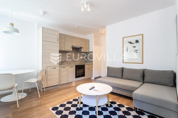 Apartment Zu vermieten - Splitsko-dalmatinska Split - foto 3/6