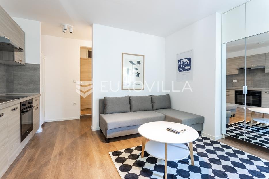 Apartment Zu vermieten - Splitsko-dalmatinska Split
