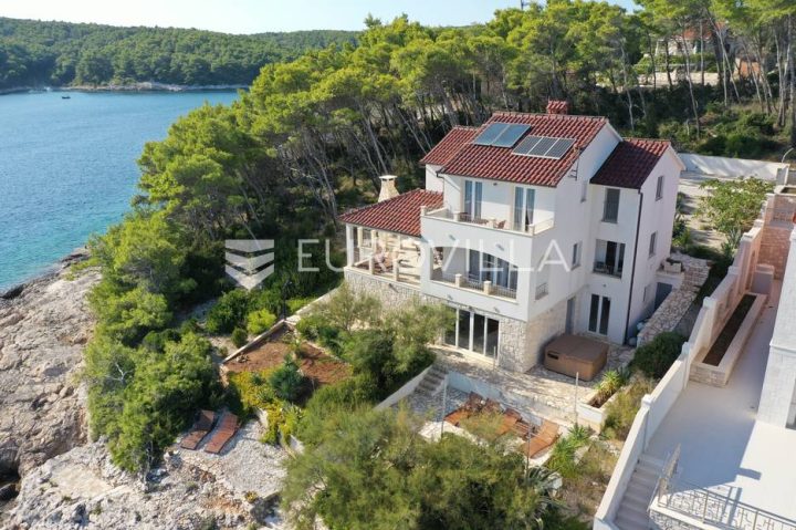 Dom na predaj 250 m² – Potirna