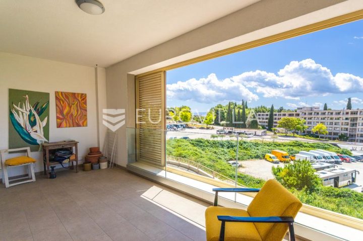 Appartement à vendre 112 m² – Žnjan