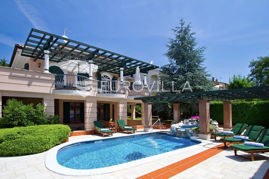 Casa In vendita - Poreč - foto 1/54