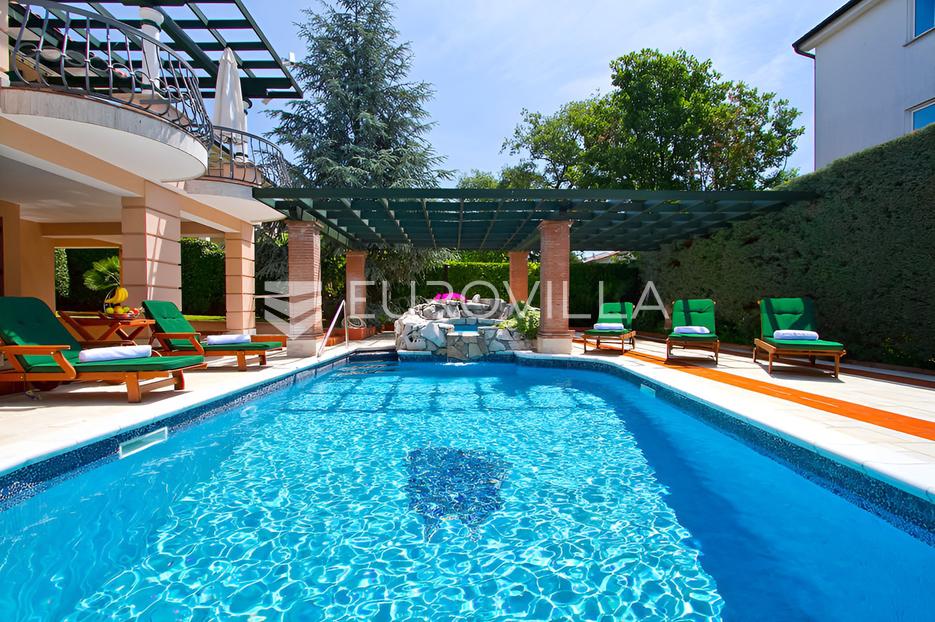 Casa In vendita -  Poreč