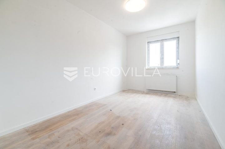 Appartement à vendre 77 m² – Granešina
