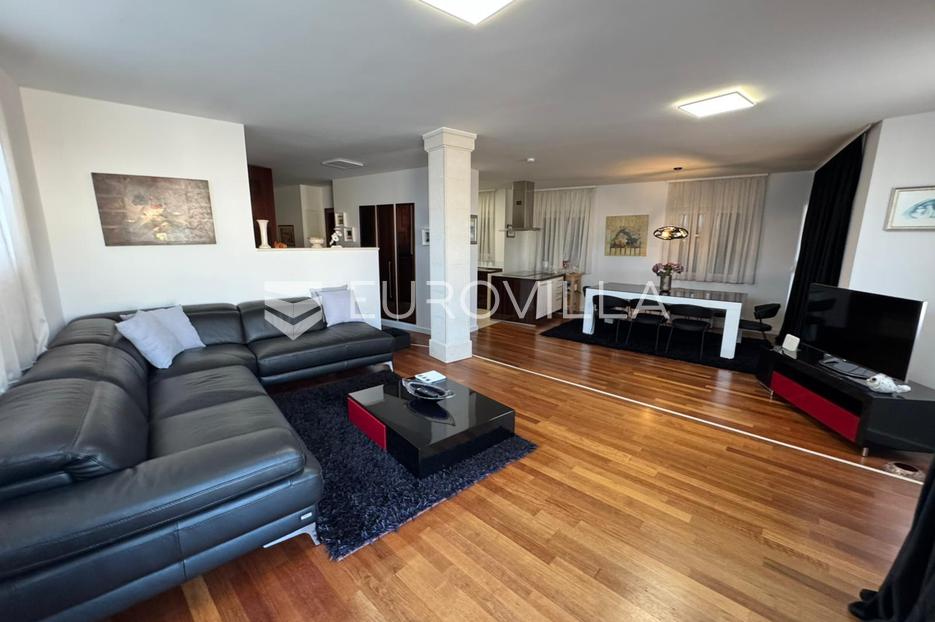 Apartma Na predaj Bol