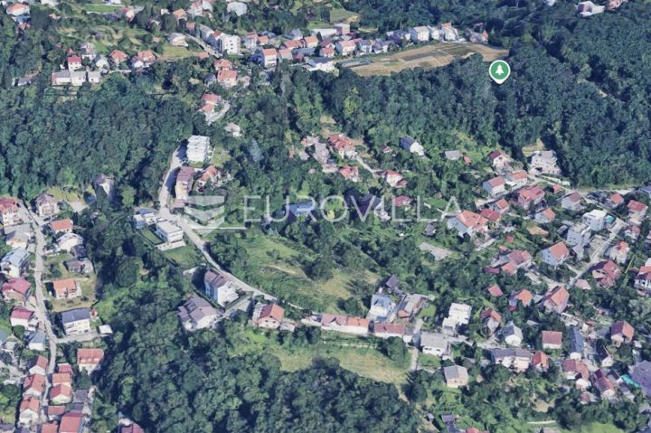 Land for sale 865 m² – Gračani