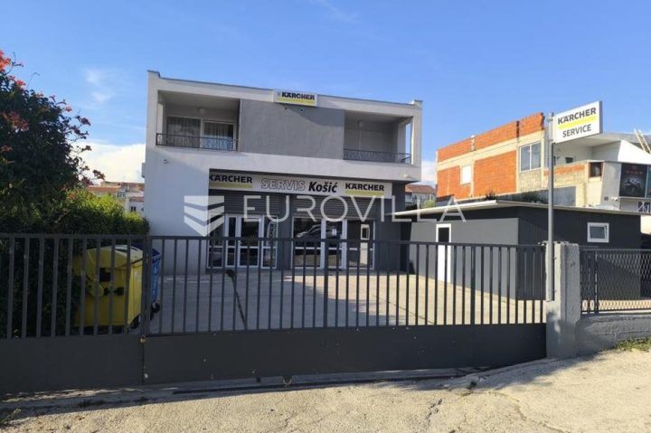 Komerčné na prenájom 239 m² – Mejaši