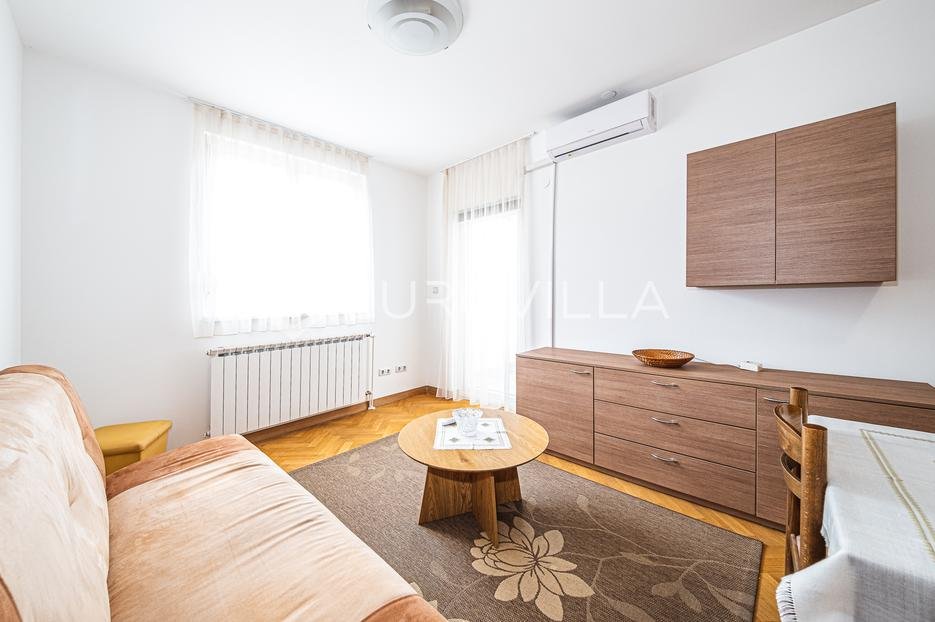 Flat For rent - Grad Zagreb Peščenica - Žitnjak