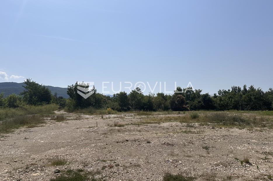 Zemljište Na prodaju -  Buzet