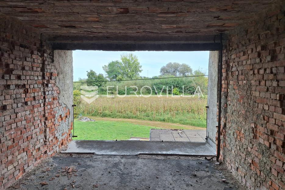 Dům Na prodej -  Karlovac