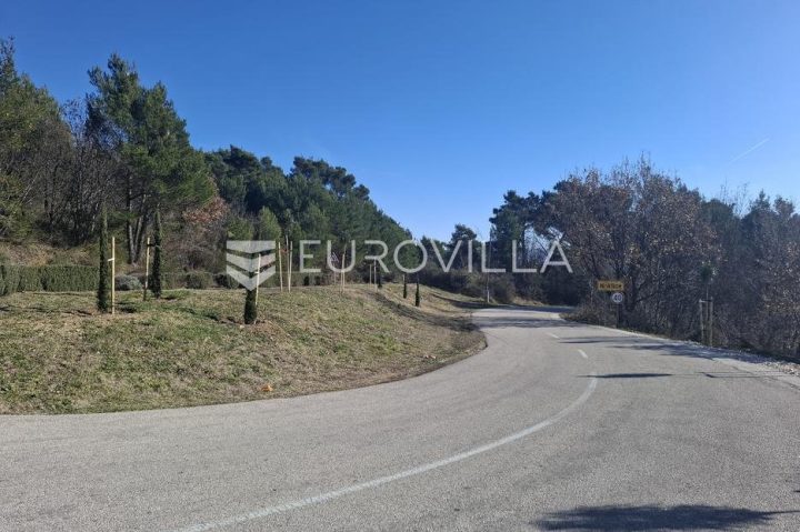 Pozemek na prodej 8862 m² – Naklice
