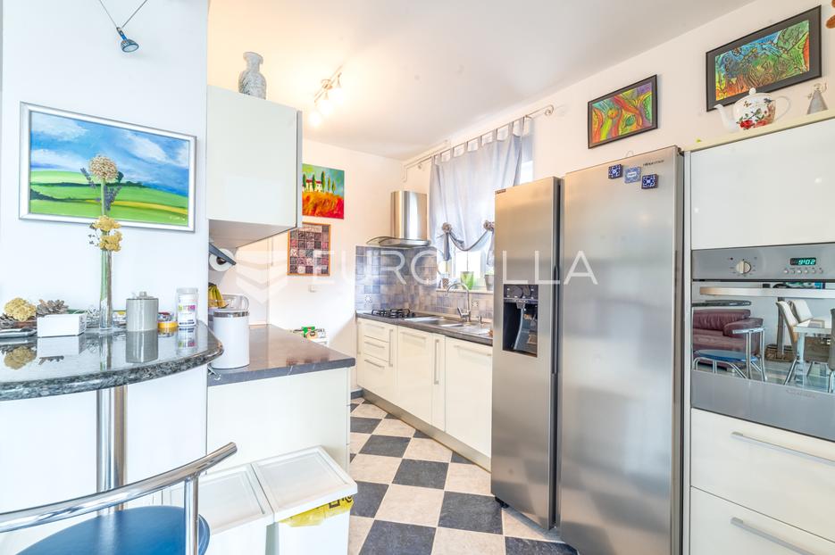 House For sale - Zagreb - Okolica - foto 3/12
