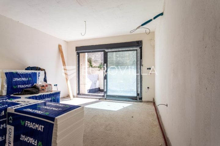 Apartmán Na predaj - Splitsko-dalmatinska Podstrana - foto 2/4