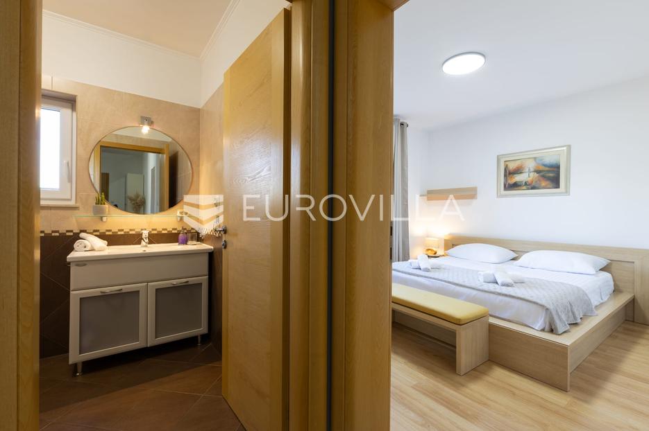 Flat For sale - Splitsko-dalmatinska Kaštela - foto 4/11