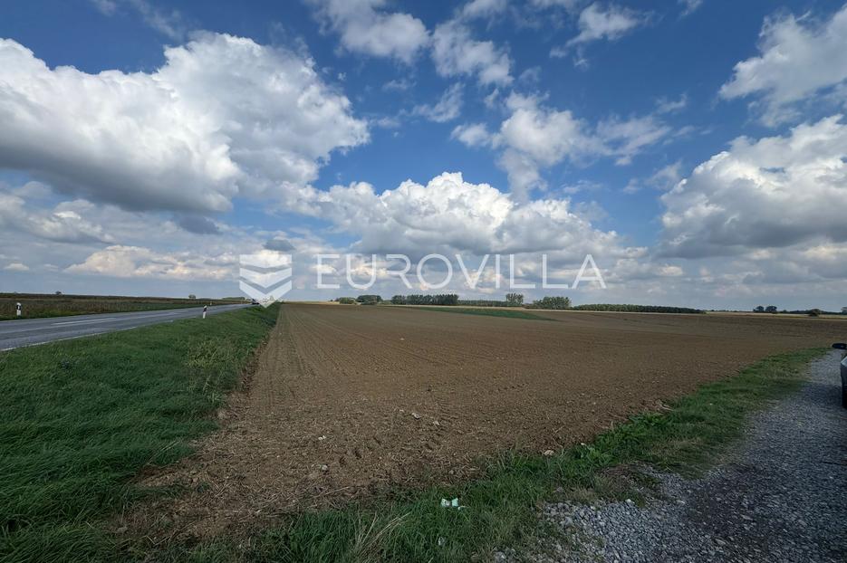 Pozemek Na prodej - Osječko-baranjska Đakovo