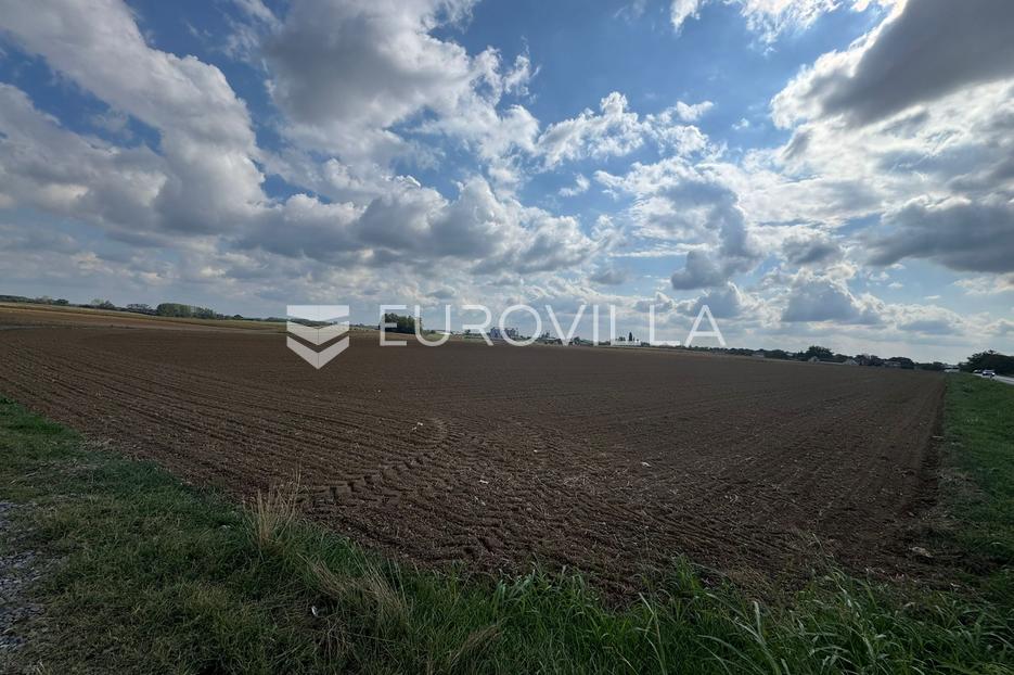 Pozemek Na prodej - Osječko-baranjska Đakovo