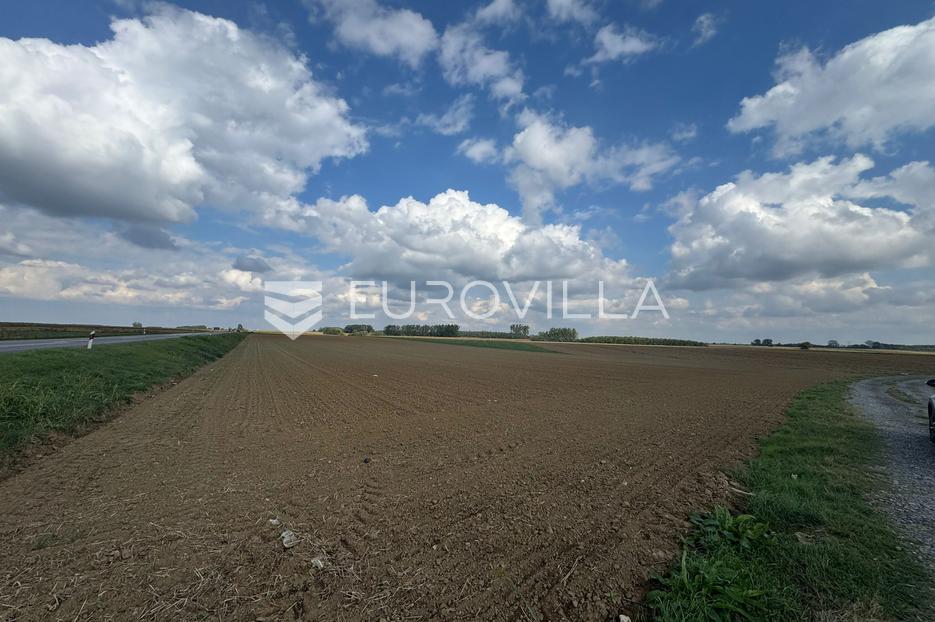 Pozemek Na prodej - Osječko-baranjska Đakovo