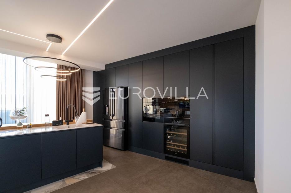 Apartmán Na predaj -  Opatija
