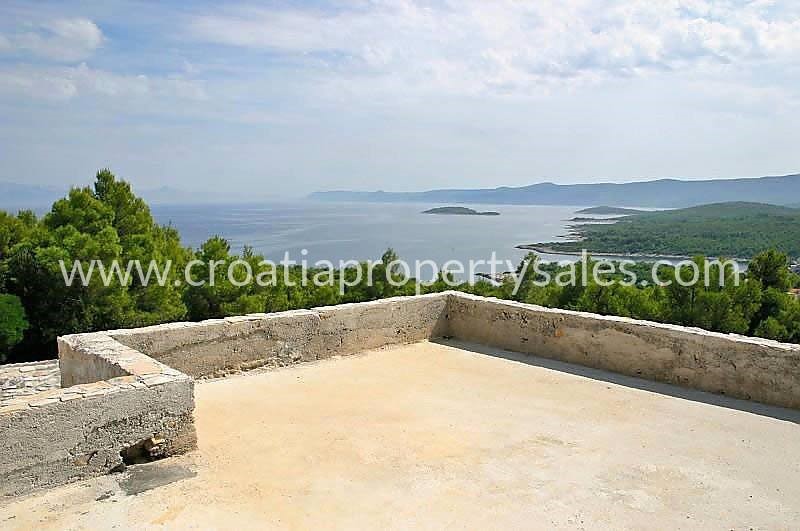 House For sale - SPLITSKO-DALMATINSKA  HVAR 