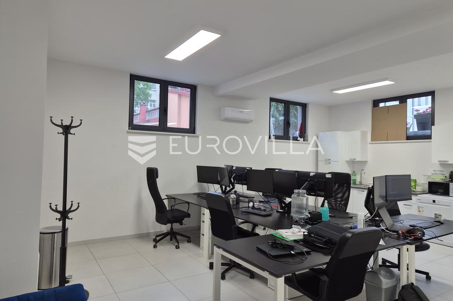 Komerční Na prodej -  Trešnjevka - Sjever