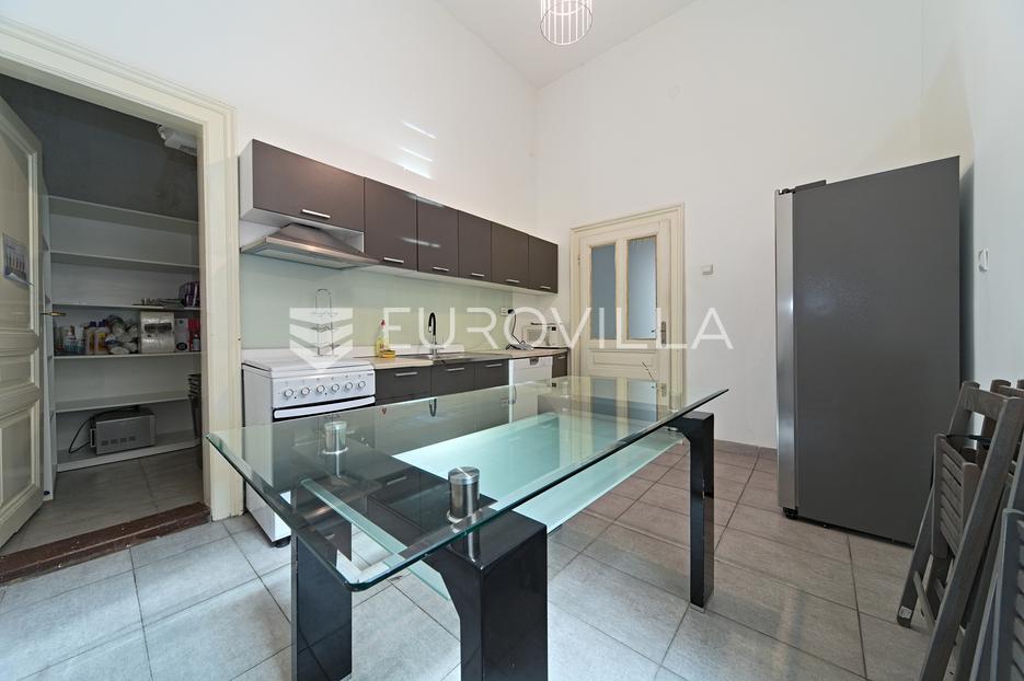 Apartma Na predaj -  Osijek