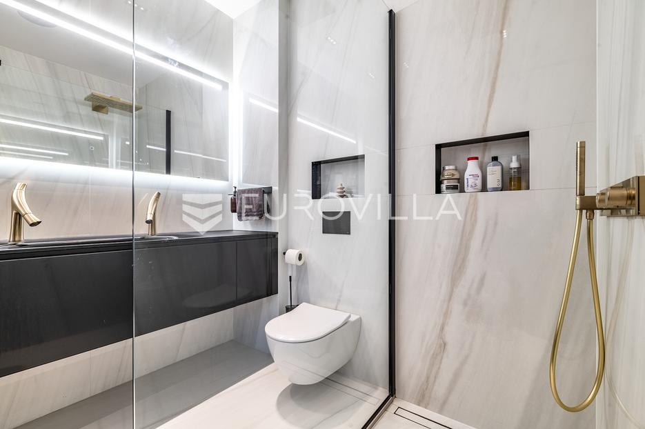 Appartement À vendre -  Peščenica - Žitnjak