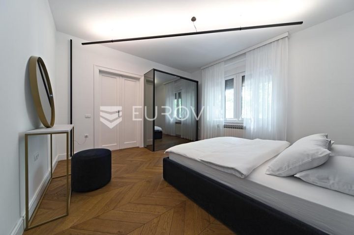 Flat for sale 90 m² – Gornji Grad / Centar