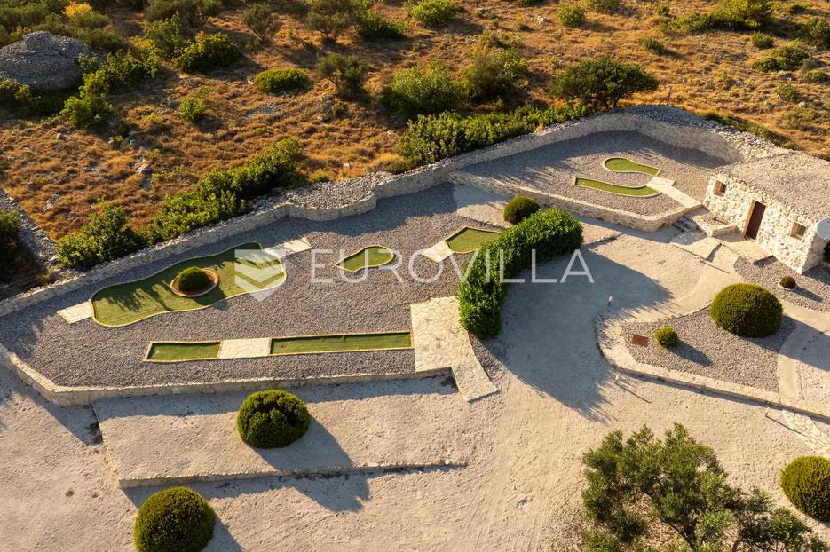 House For sale -  Milna