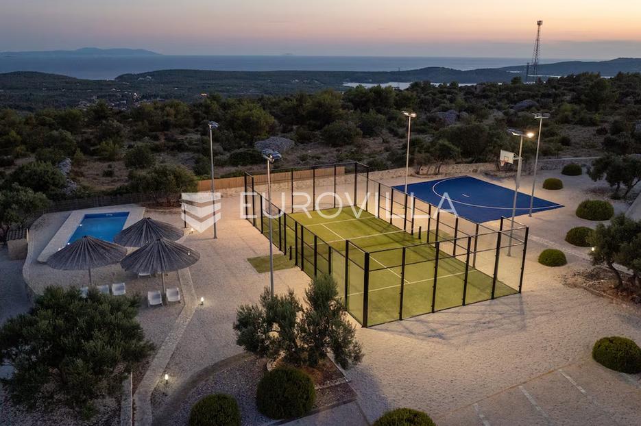House For sale -  Milna