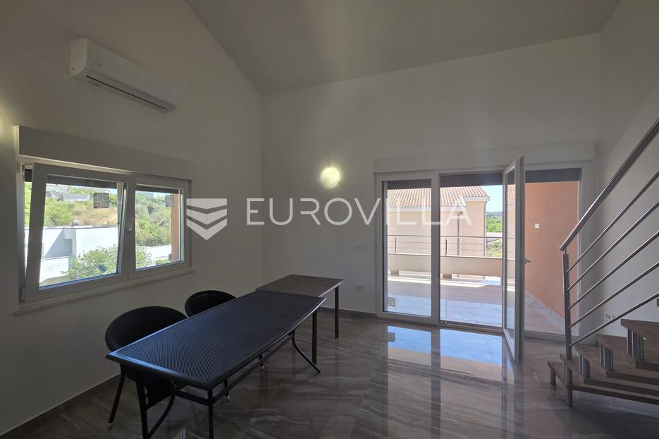 Apartma Na predaj - Primorsko-goranska Rab